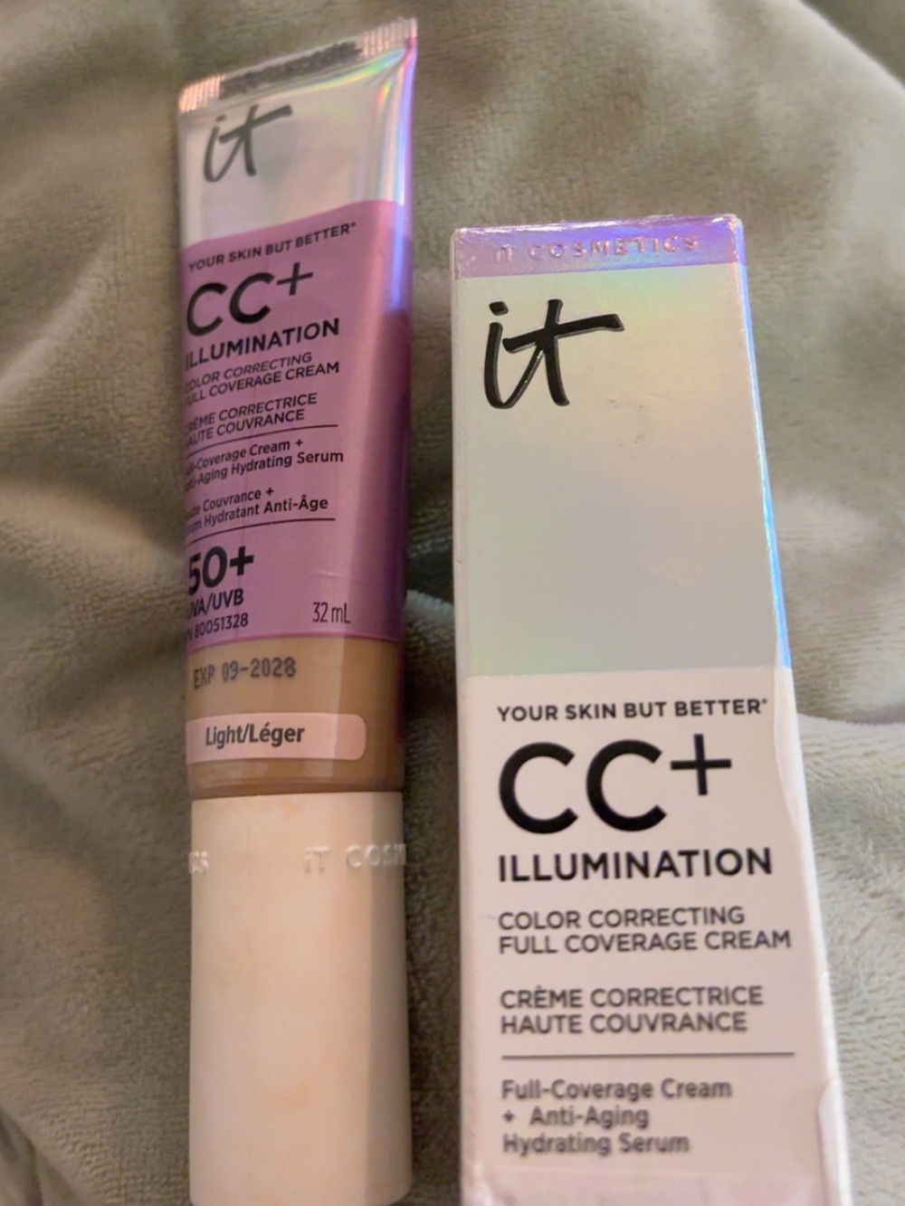 it cosmetics CC+ Illumination Color Correcting Cream - Light